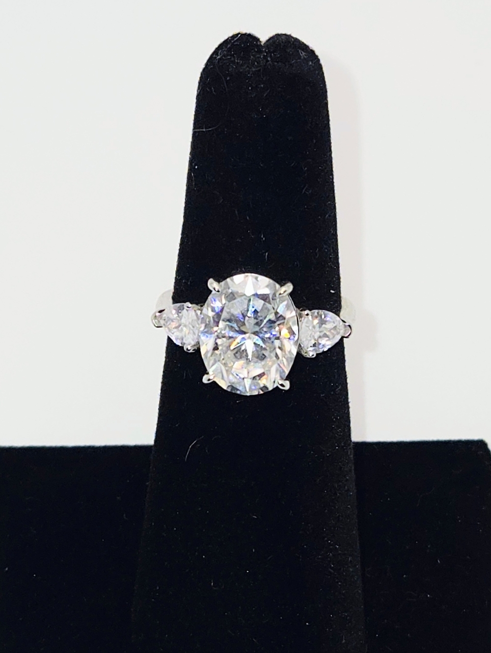 5 ctw 3 stone Moissanite in platinum plated 925 sz 5